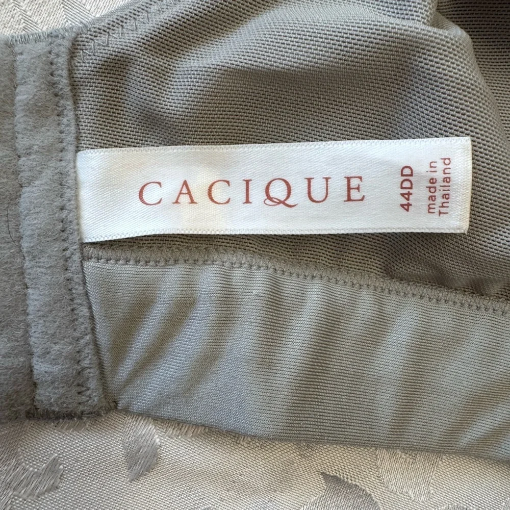 Cacique Bra Size‎ 44DD Lightly Lined No Wire Comfort Strap Gray Lace